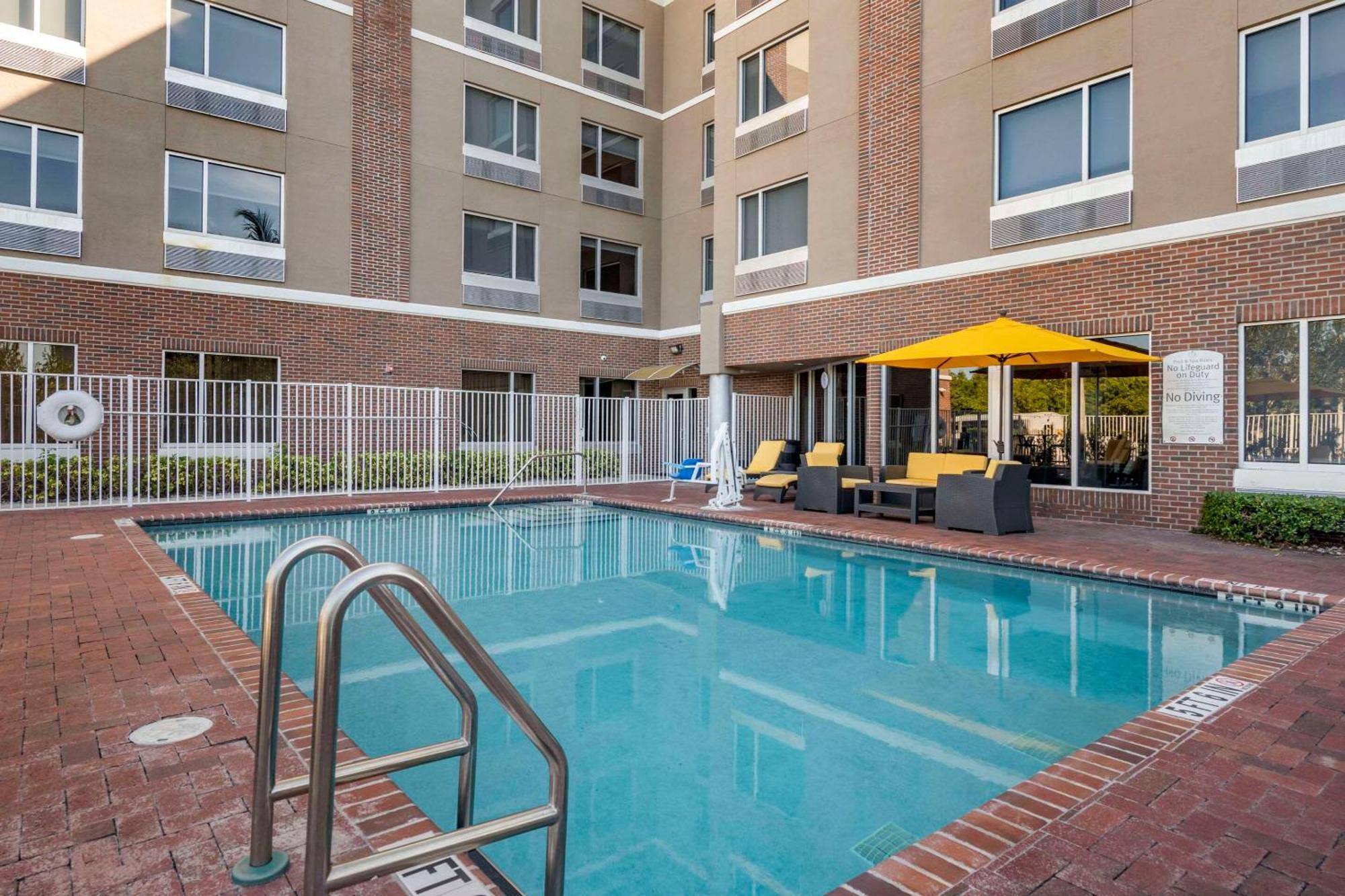 Cambria Hotel Ft Lauderdale, Airport South & Cruise Port Dania Beach Extérieur photo