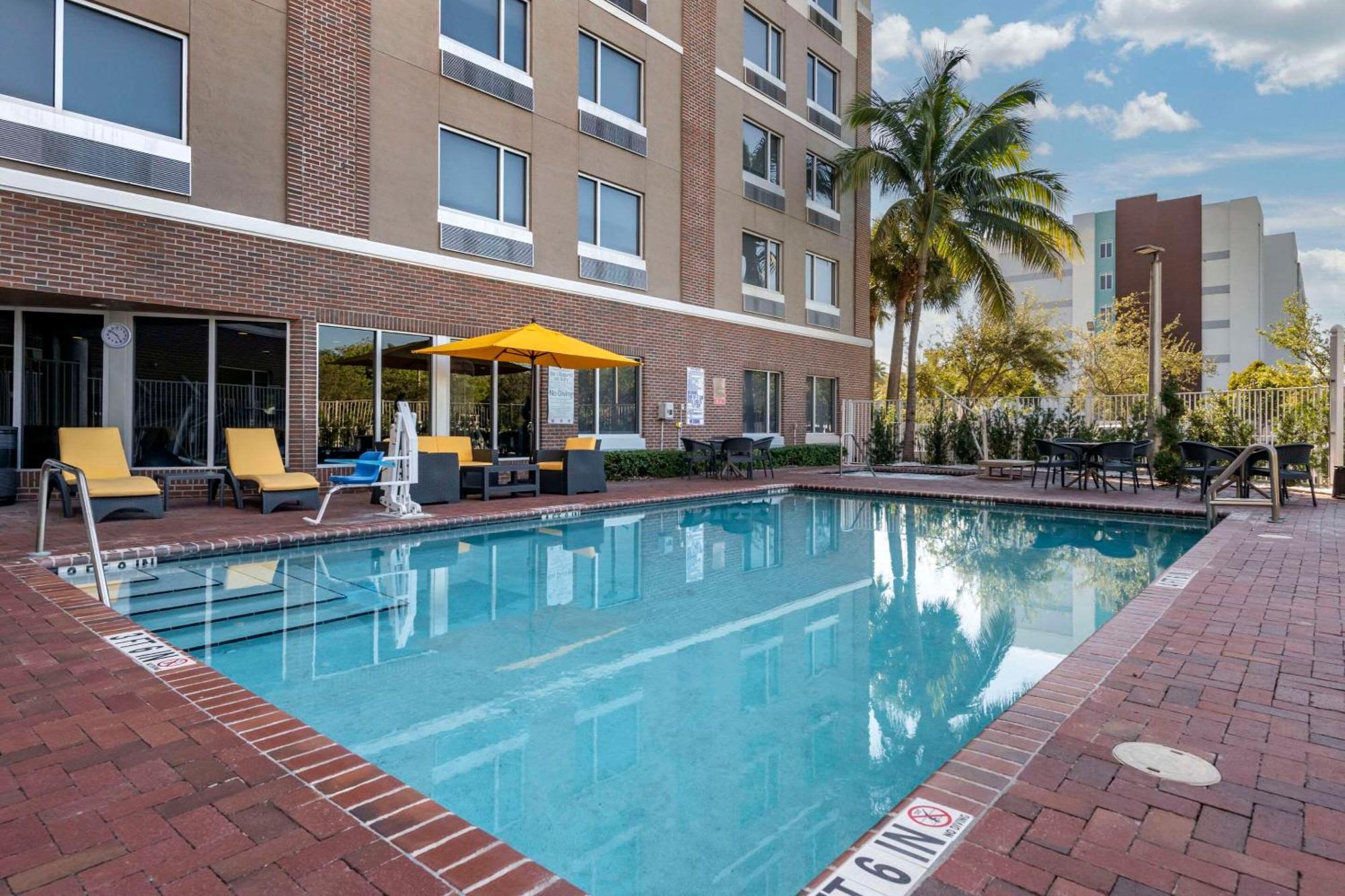 Cambria Hotel Ft Lauderdale, Airport South & Cruise Port Dania Beach Extérieur photo